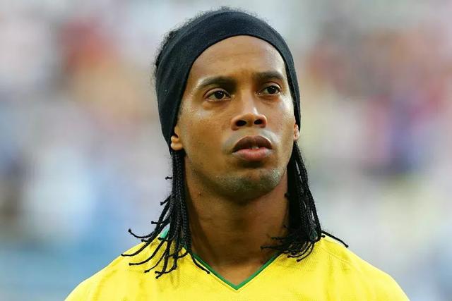 杨28+11老鹰险胜凯尔特人 步行者送76人5连败